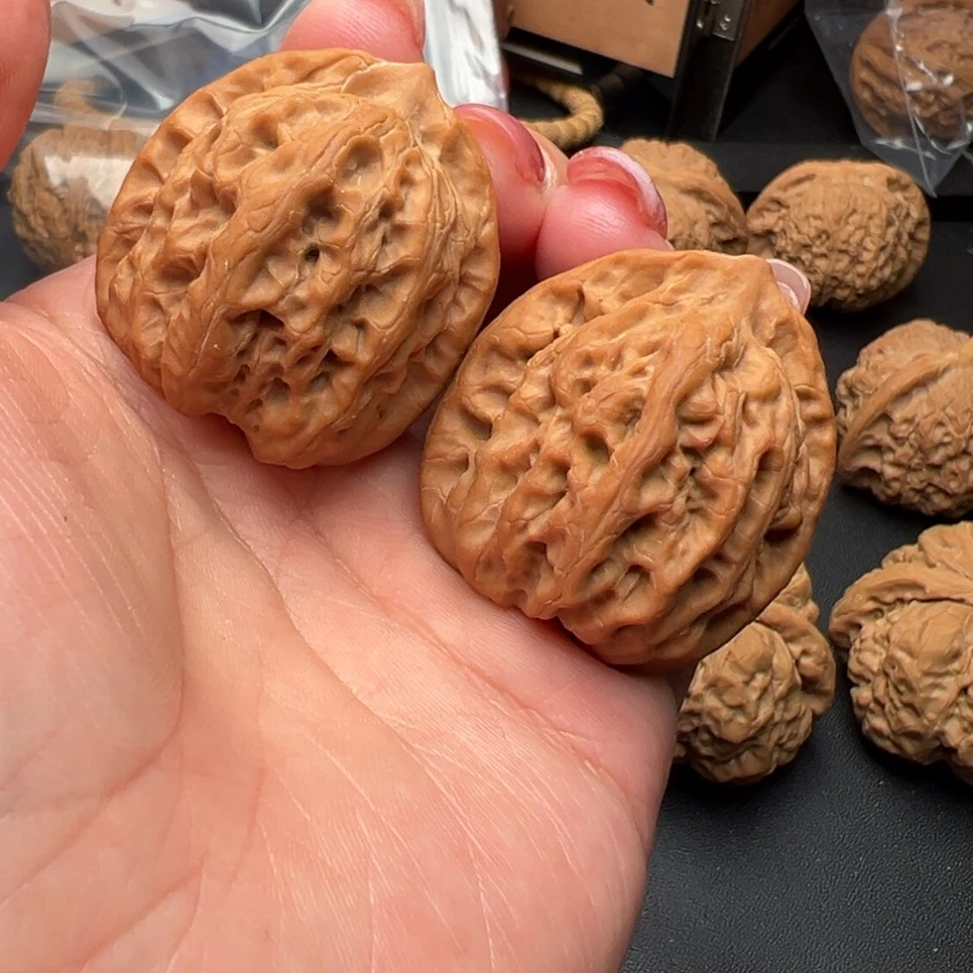 文玩核桃吊坠佛度36