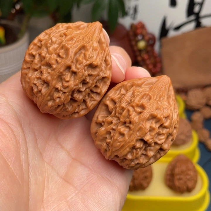 文玩核桃把件鸡心38.5