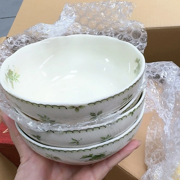 飞*瓷器。  瓷器。