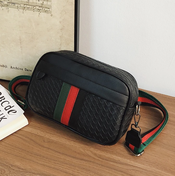 编织款潮流男士单肩包多功能大容量