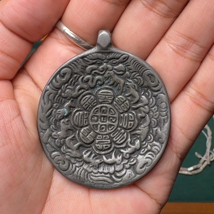 铜铁合金类铜铁吊坠项链锁骨