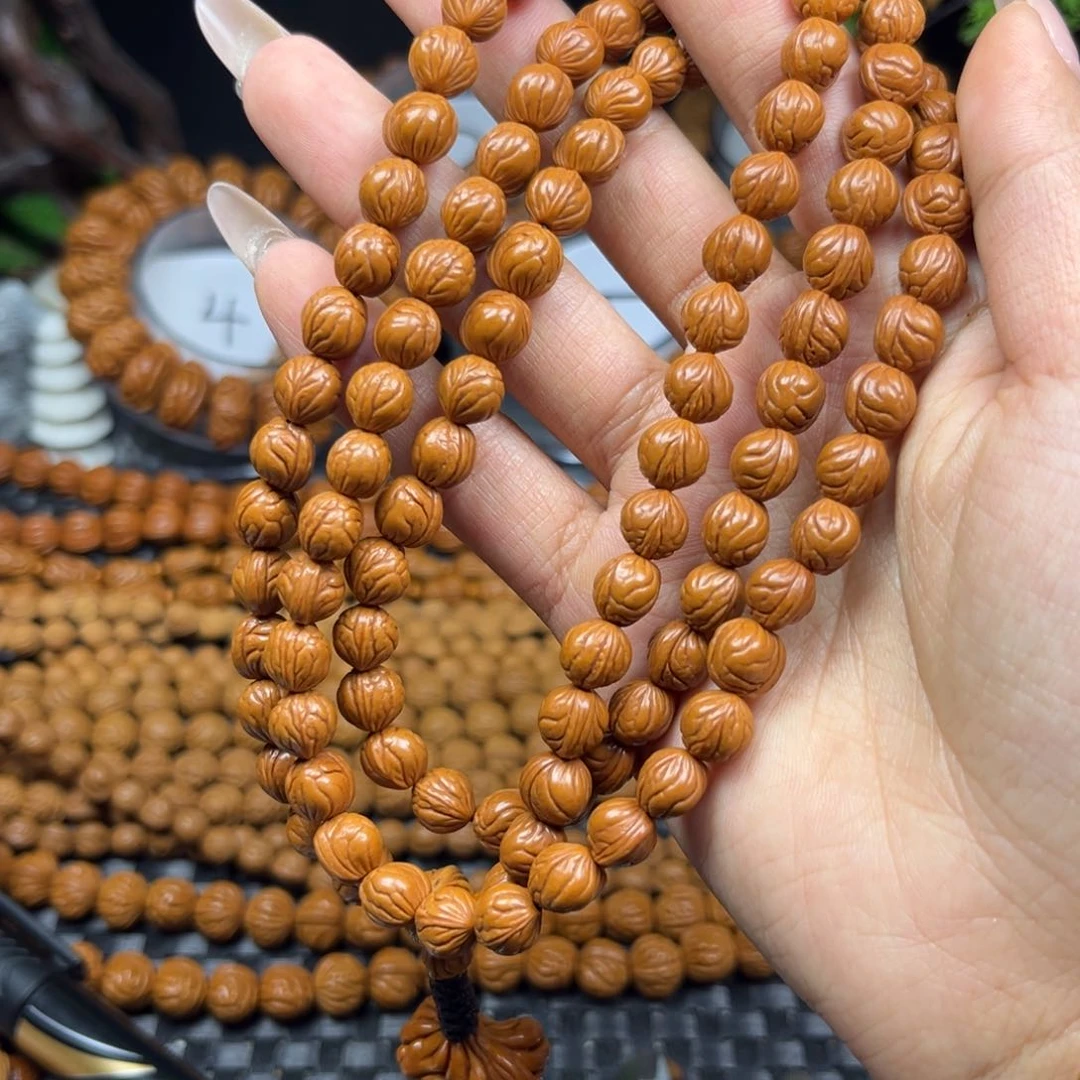 吊坠桃核往**烟桃核脖挂