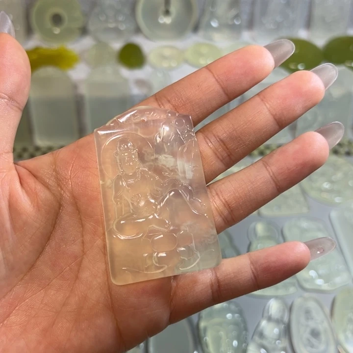岫玉未镶嵌岫玉白冰挂件自在观音
