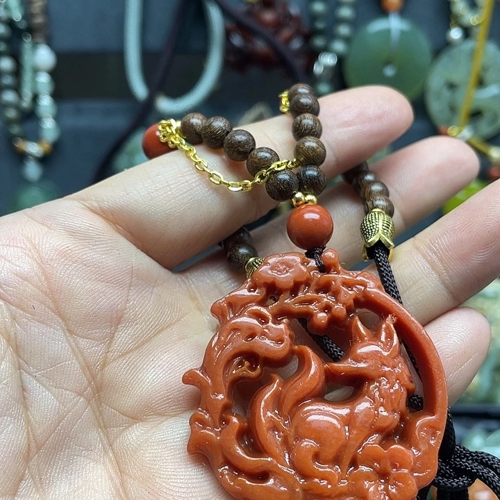 未镶嵌蛇纹石玉颈饰