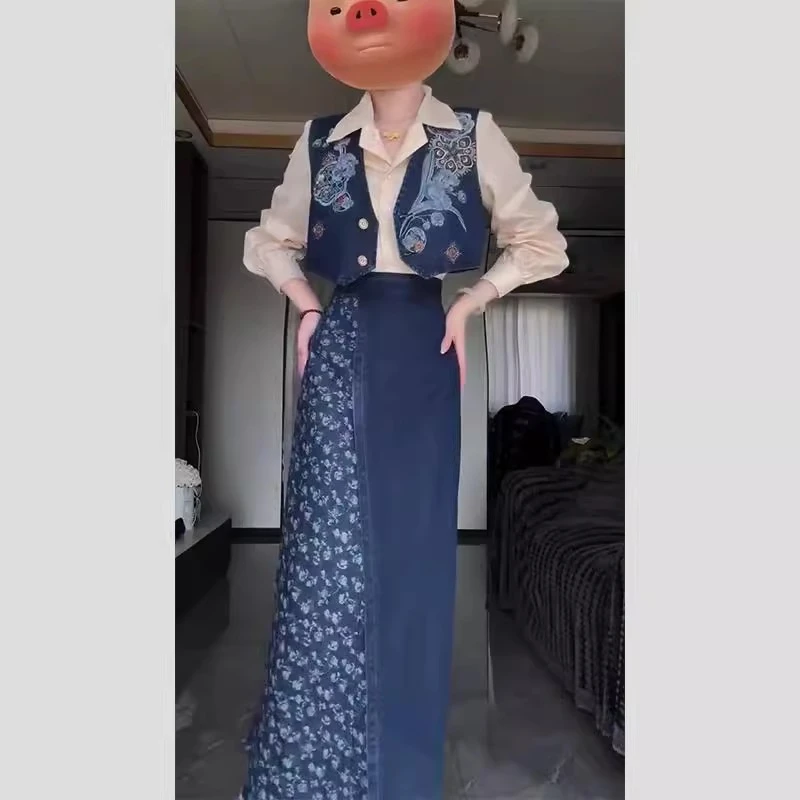 2025超火开春搭配一整套独特漂亮小香风蓝色马甲衬衫半身裙三件套