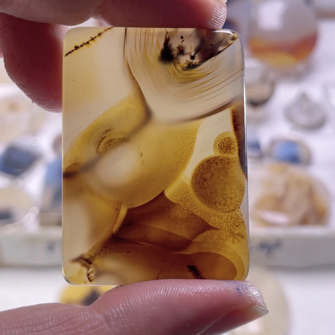 玛瑙/玉髓未镶嵌珠宝奇石