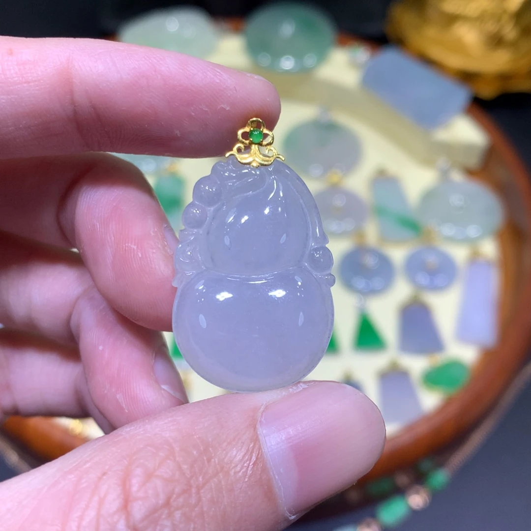 翡翠吊坠(不含链)18K金镶嵌