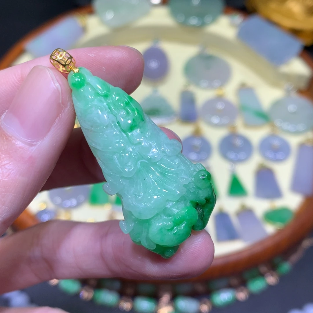 翡翠吊坠(不含链)18K金镶嵌