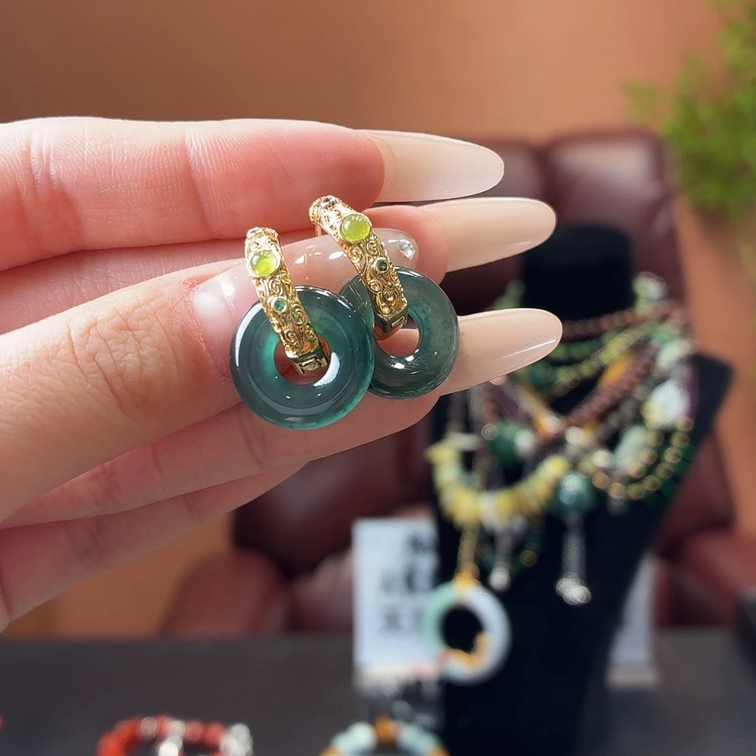 翡翠未镶嵌耳饰耳饰