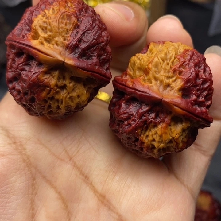 文玩核桃把件40尺铁绣球