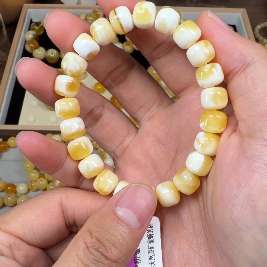 张***飞手链蜜蜡未镶嵌10金漆白老型