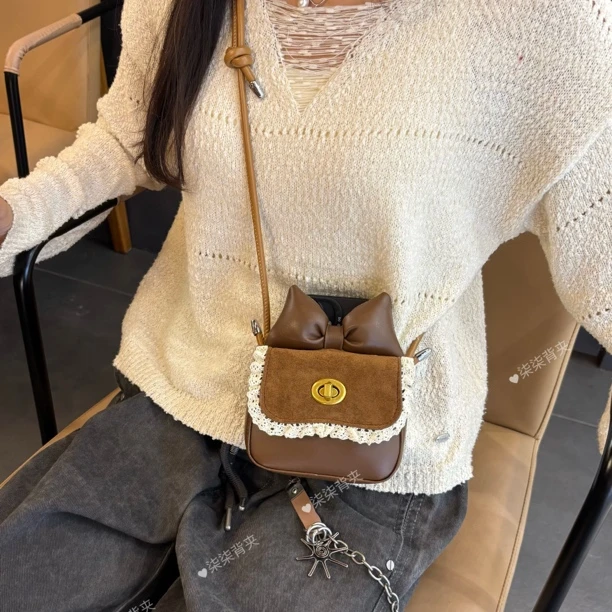 【零钱包-不含壳】棕色贝壳包款手机背夹时尚潮流通用型号