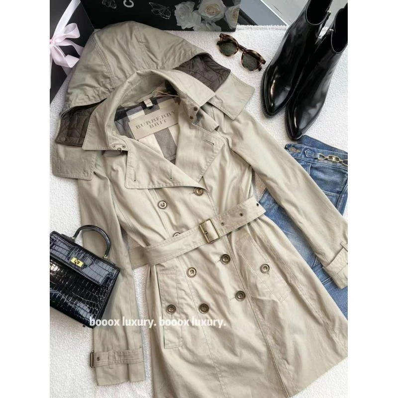 95新 BURBERRY/博柏利  wc115 卡其色腰带风衣 uk4码