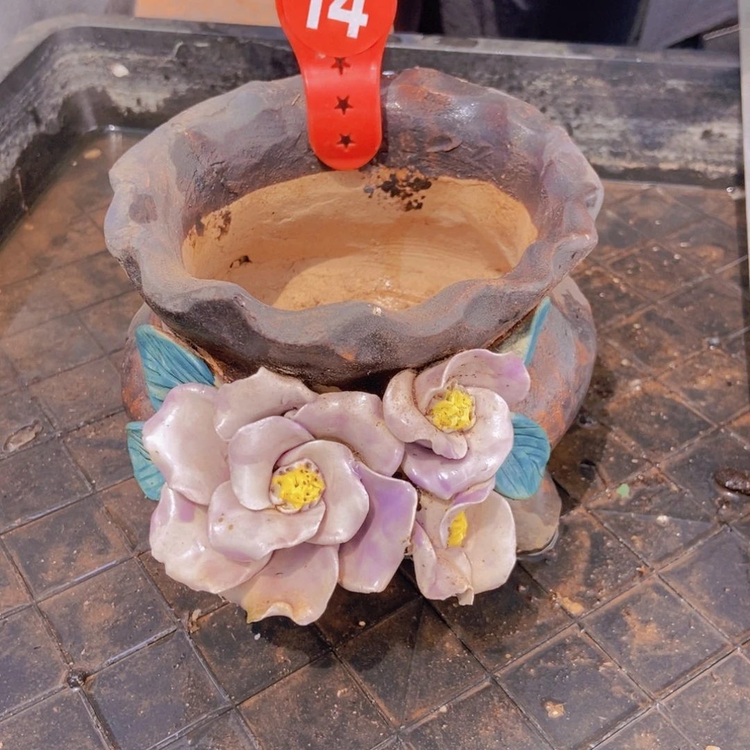 *****花盆。
