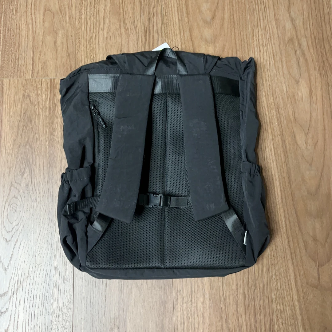 K251115 大容量户外双肩包 轻便旅行包43*34*18cm