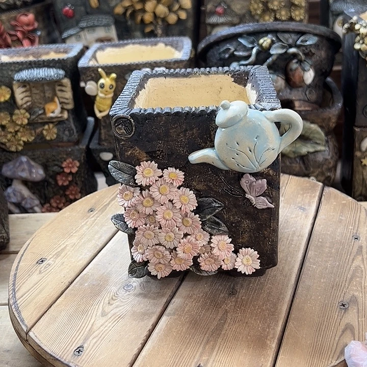 青藤多肉花盆百搭