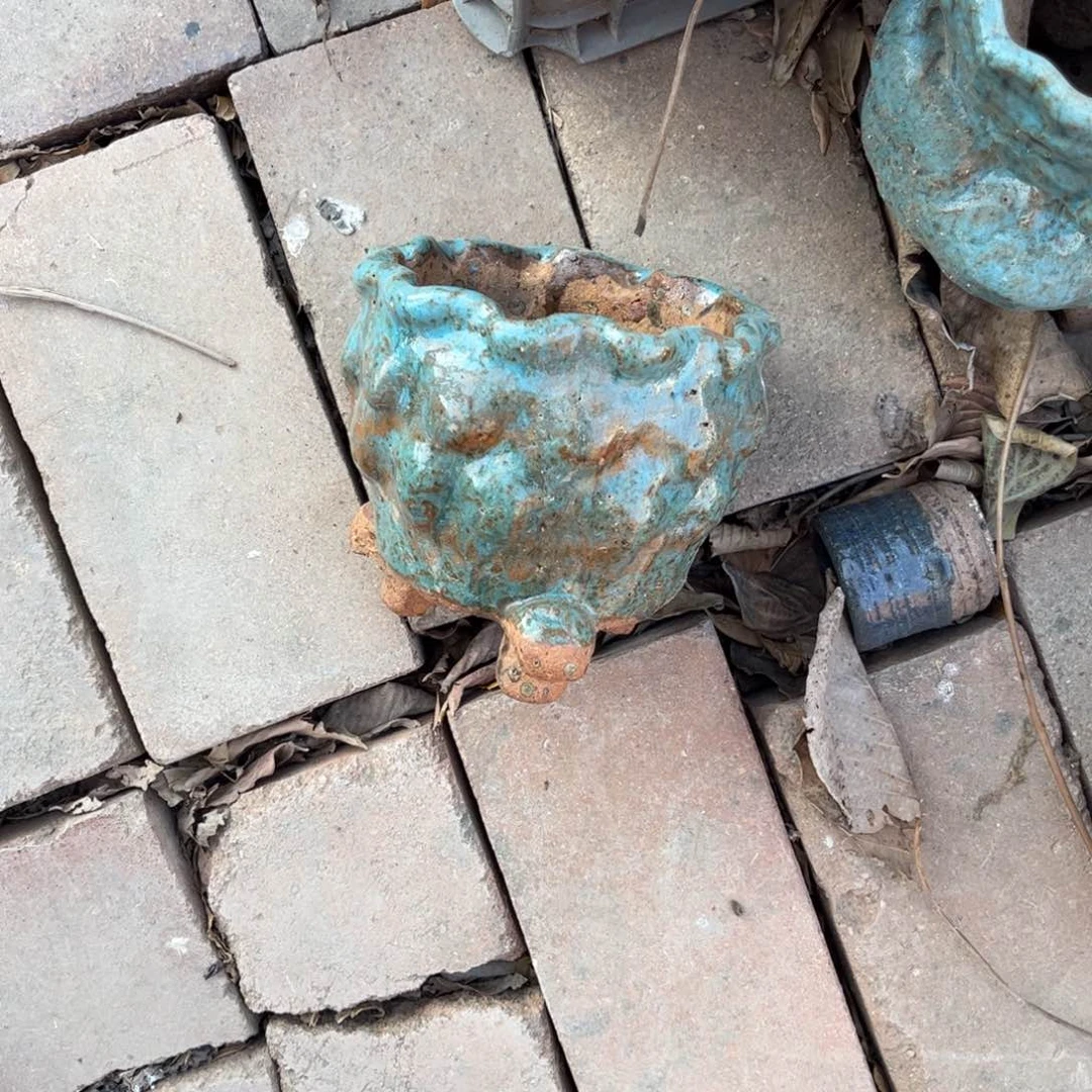 泥塑?****?古镇炻陶瑕疵