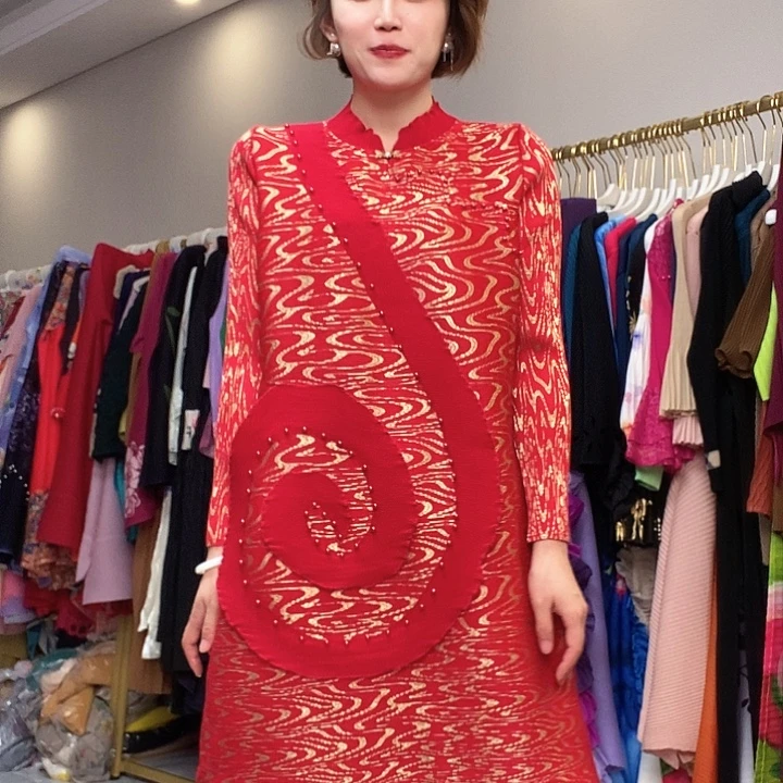 褶皱大码女装连衣裙