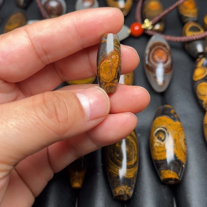 石英质玉珠宝半成品未镶嵌壶*