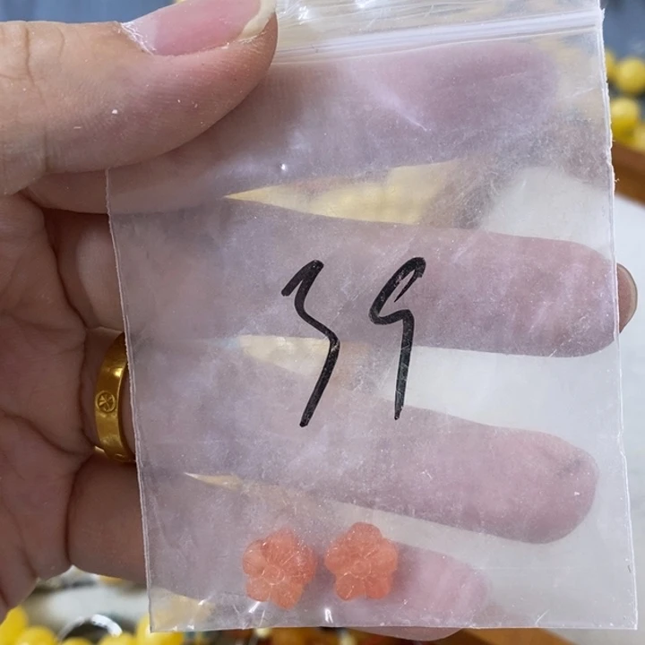 未镶嵌蜜蜡裸石吊坠