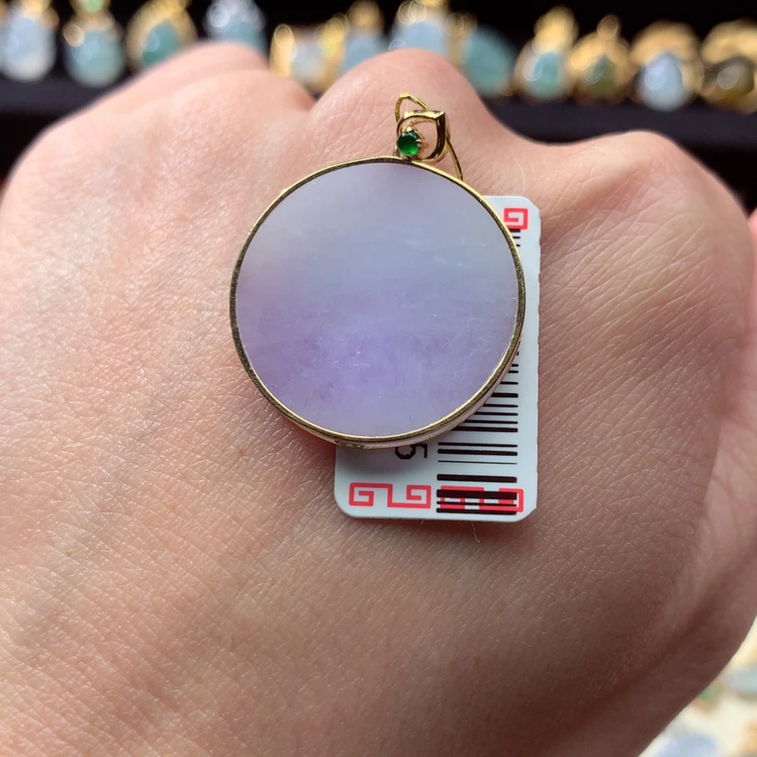 翡翠颈饰18K金镶嵌翡翠