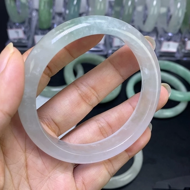 未镶嵌手镯翡翠未镶嵌手镯翡翠