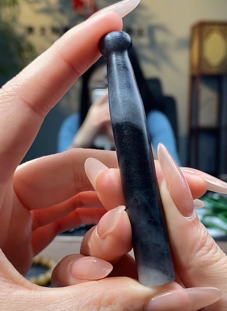 天然和田玉青花烟嘴挂件