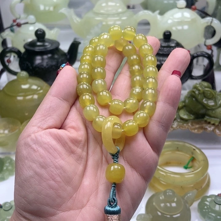 蛇纹石玉挂件未镶嵌