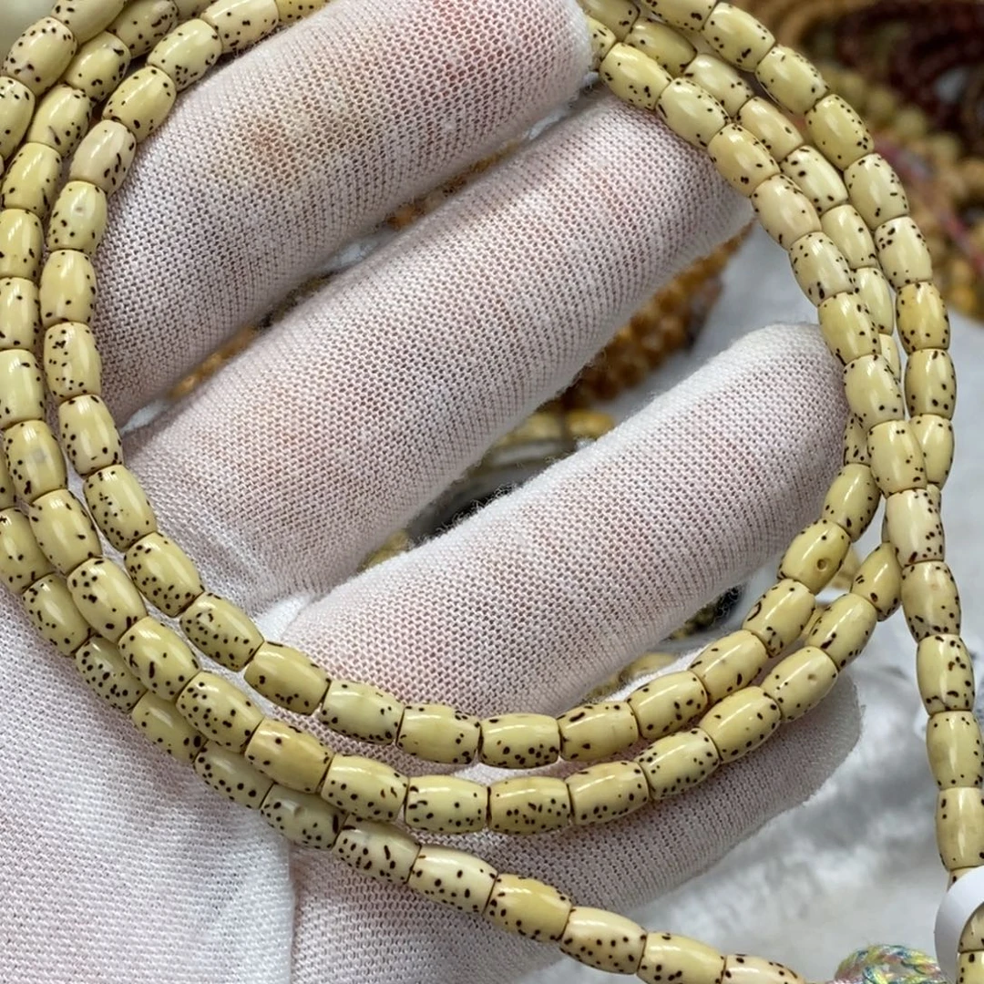 手串星月菩提5/7鸡油黄枣珠大留白细星