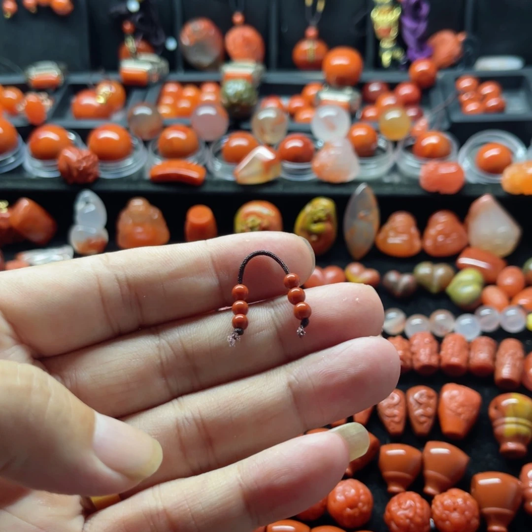 未镶嵌弟子珠4南红玛瑙