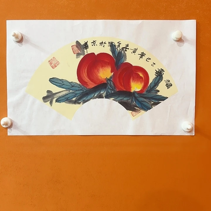 国画黄春香国画寿桃作品尺寸1个平尺
