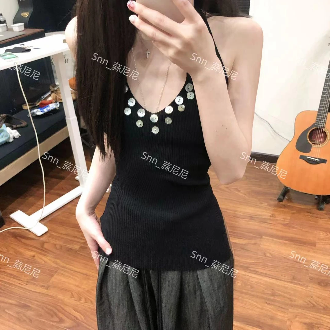 西班牙度假贝壳扣挂脖背心女通勤显瘦吊带针织冰丝凉爽不起球9994