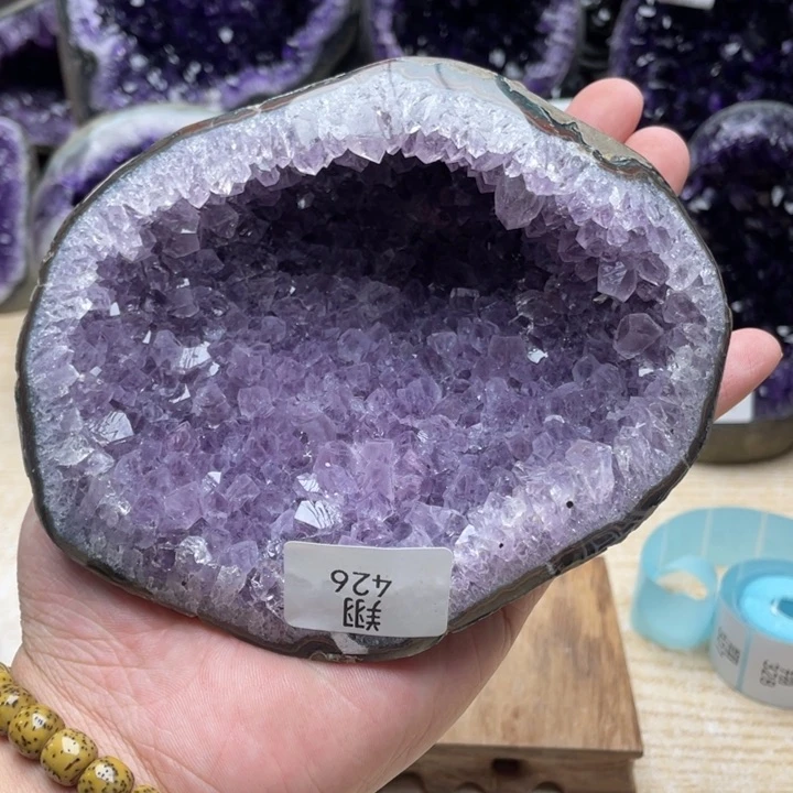 未镶嵌大型摆件（非配饰）水晶?****
