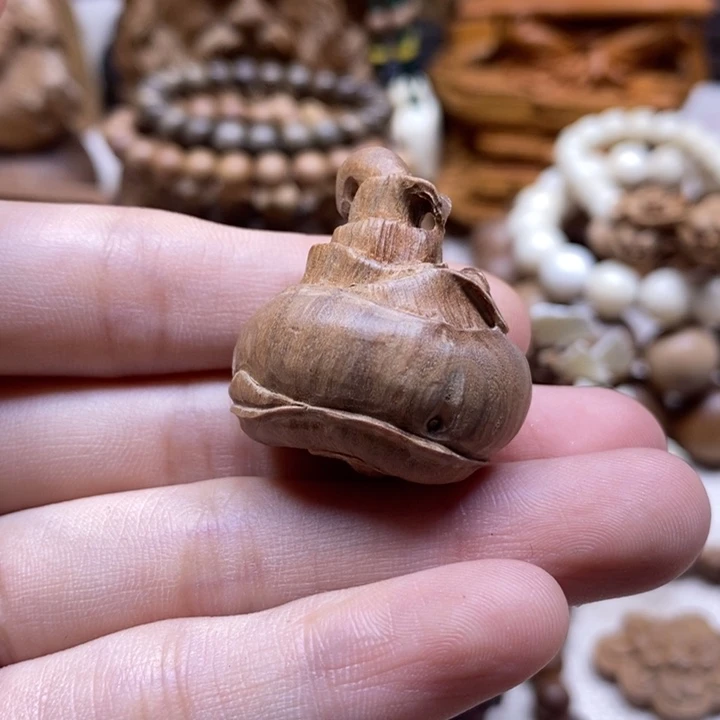 檀香木其他木**儿正区老山檀纯手工荸荠