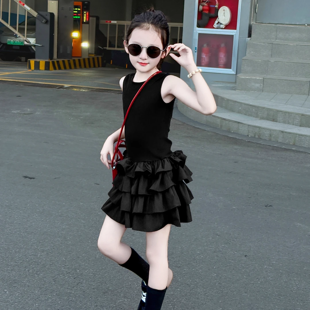 女童韩系连衣裙2025新款女孩赫本风无袖背心吊带裙洋气蛋糕小黑裙
