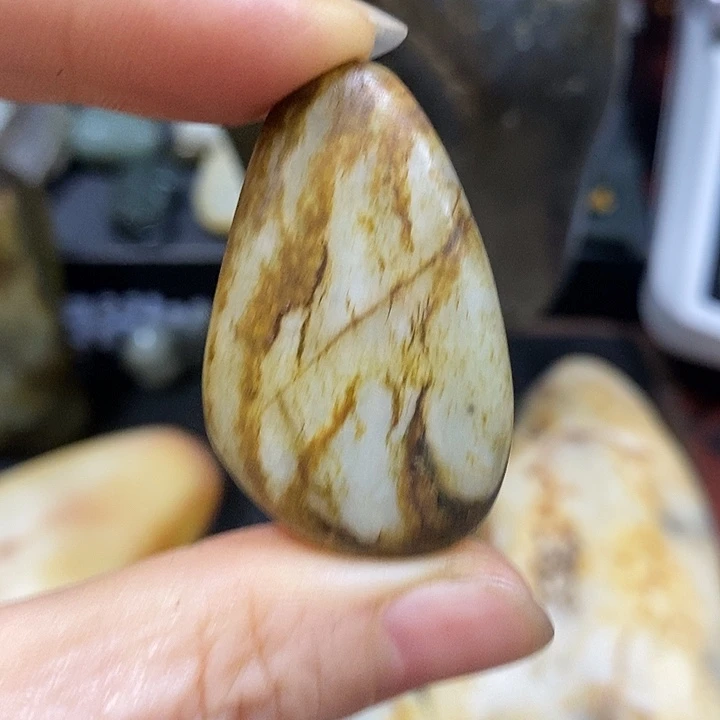 和田玉(糖玉)未镶嵌挂件