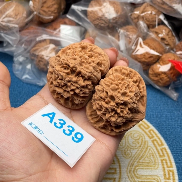 吊坠文玩核桃核桃