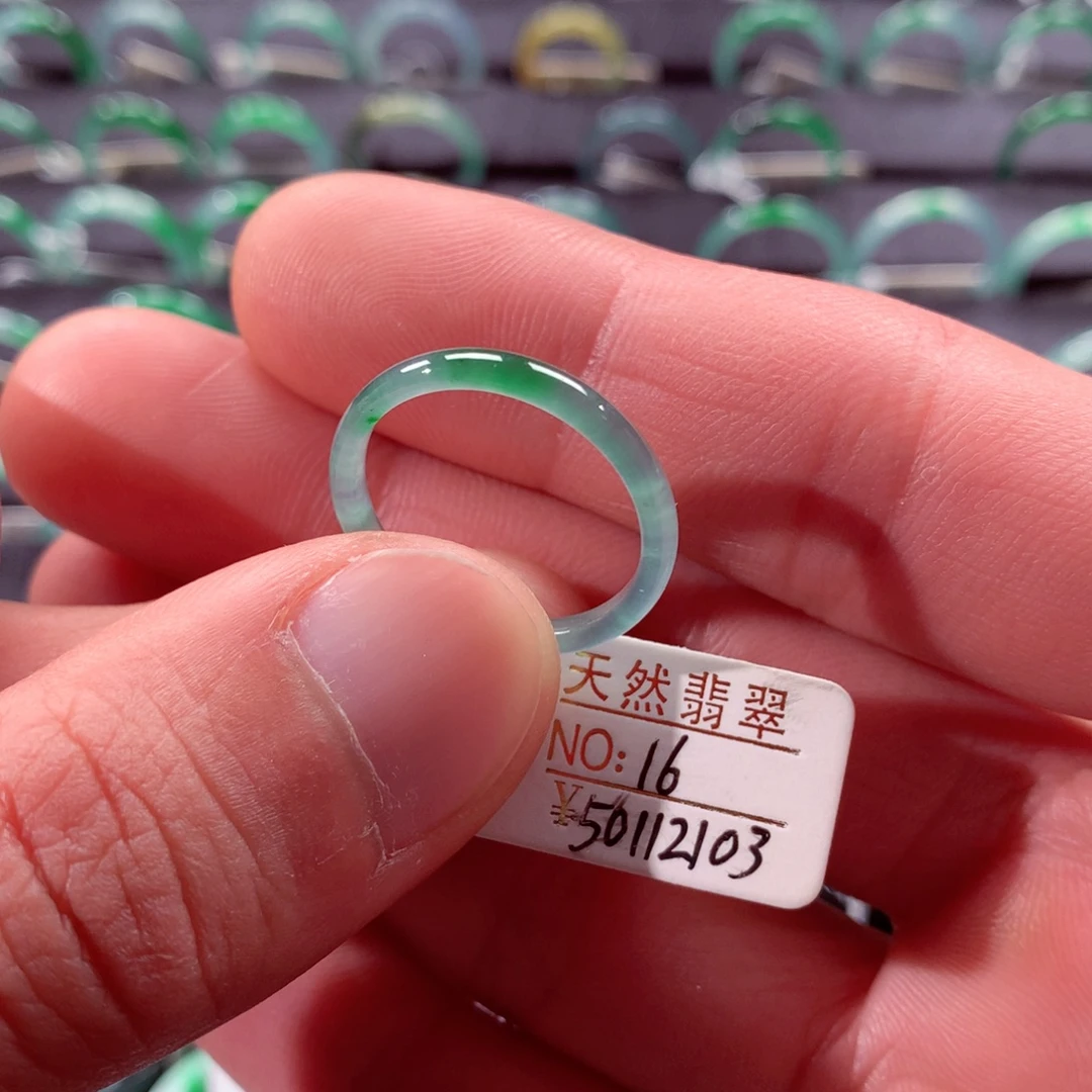 翡翠未镶嵌戒指翡翠戒指