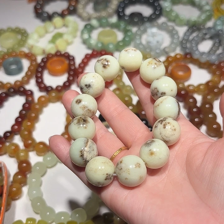 未镶嵌蛇纹石玉手串