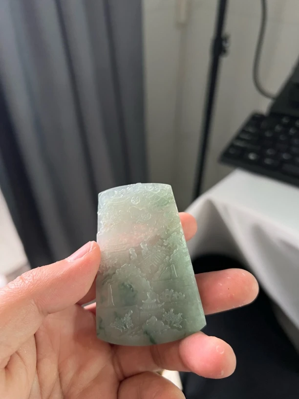 天然缅甸翡翠山水牌毛货