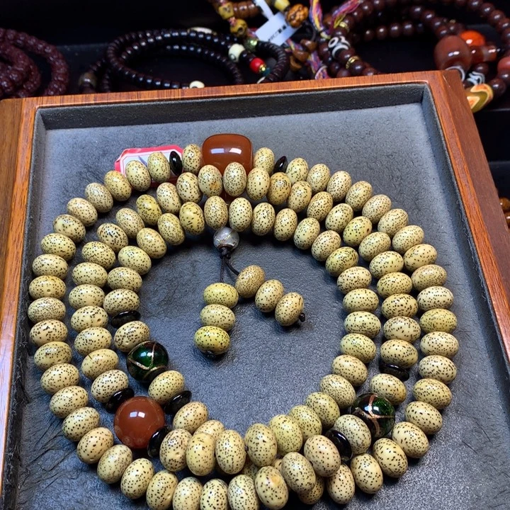 星月菩提吊坠菩提