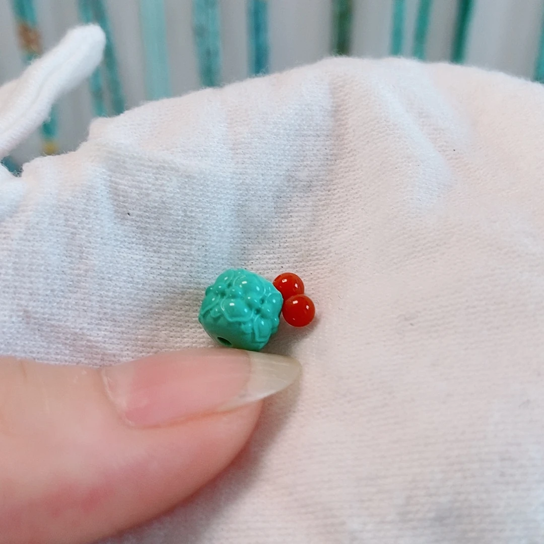 未镶嵌南红玛瑙珠宝奇石