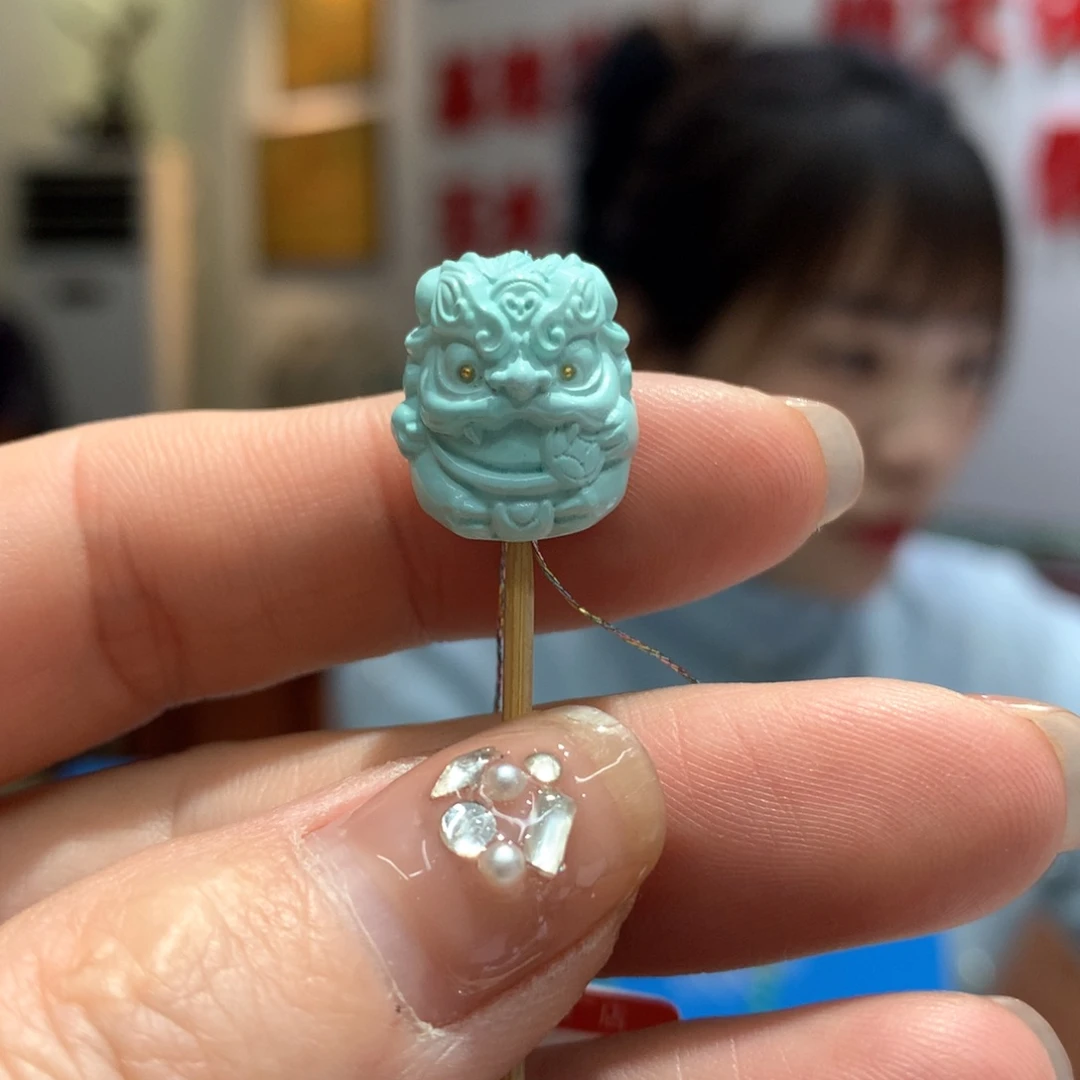 绿松石配饰未镶嵌