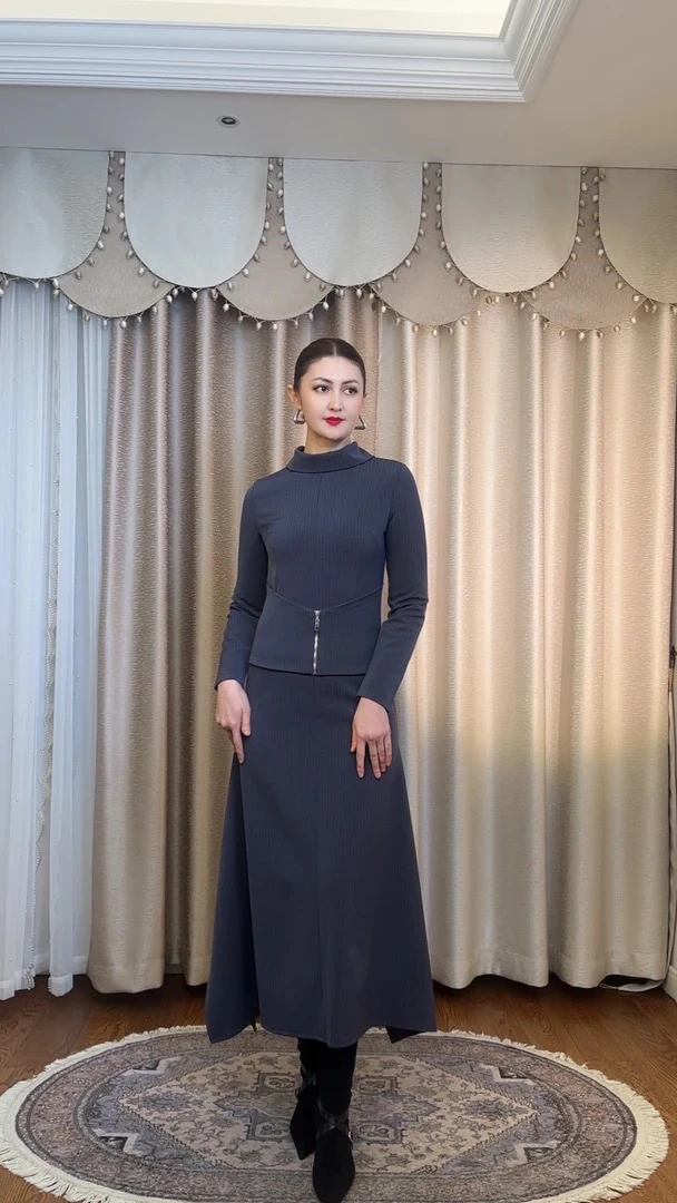 气质连衣裙长裙半高领显身材包臀鱼尾裙秋冬季