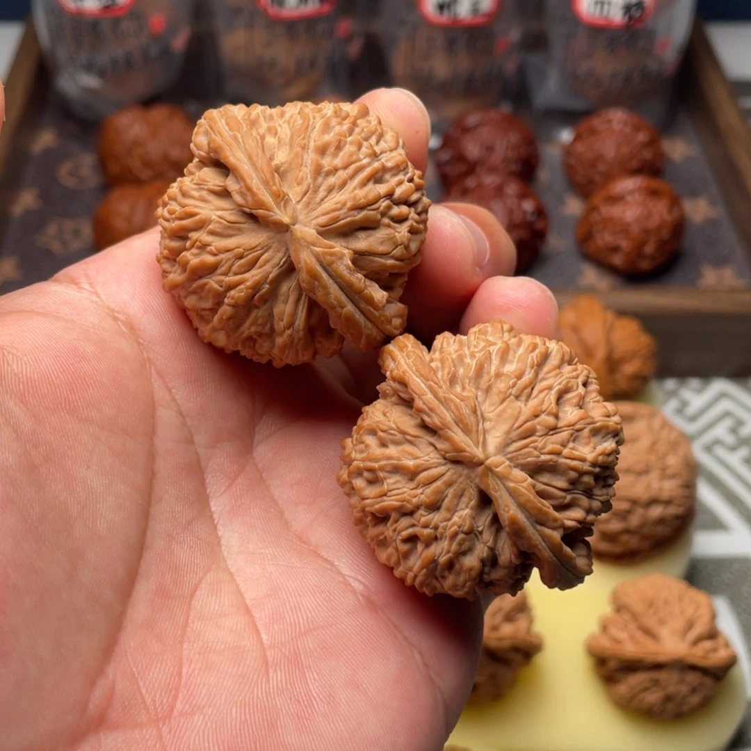 文玩核桃吊坠?**多43全品白狮子