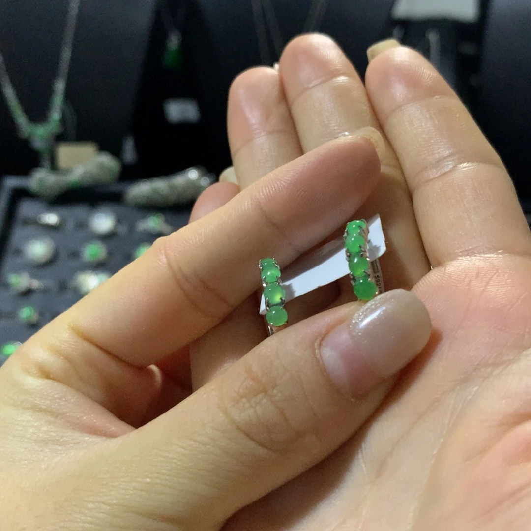 银S925镶嵌翡翠耳饰