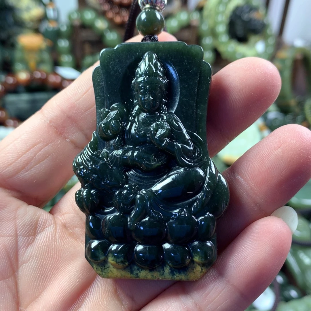 透闪石质玉挂件未镶嵌