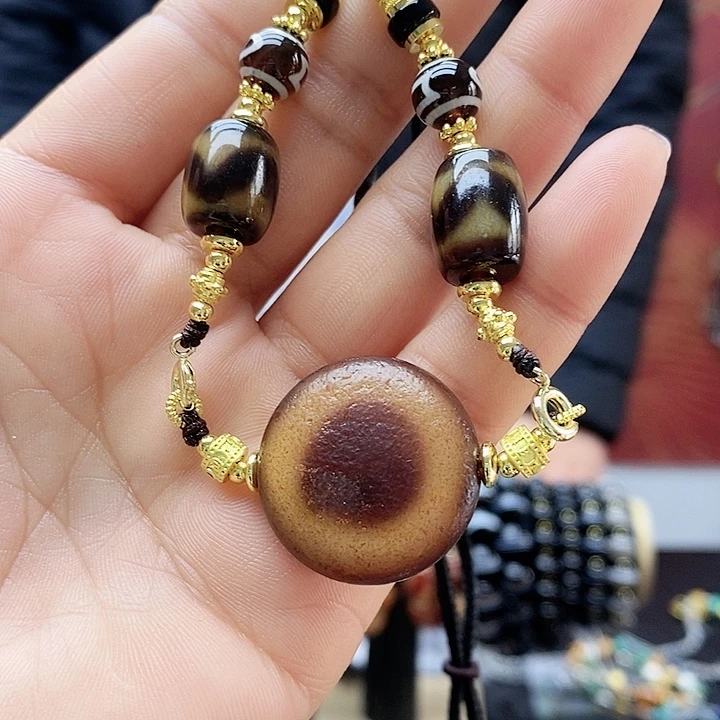 玛瑙/玉髓合金颈饰