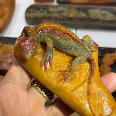 【闪购商品】未镶嵌石英质玉（黄龙玉）套链