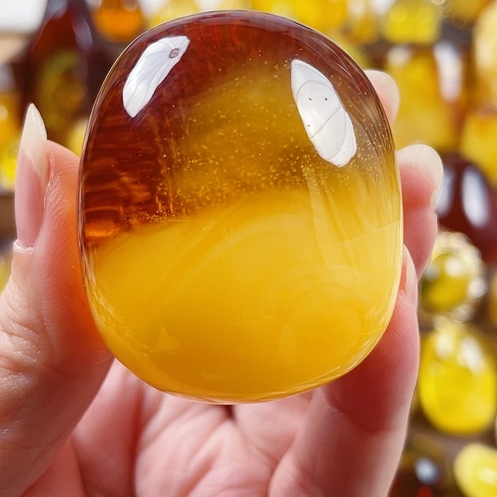 琥珀未镶嵌裸石吊坠